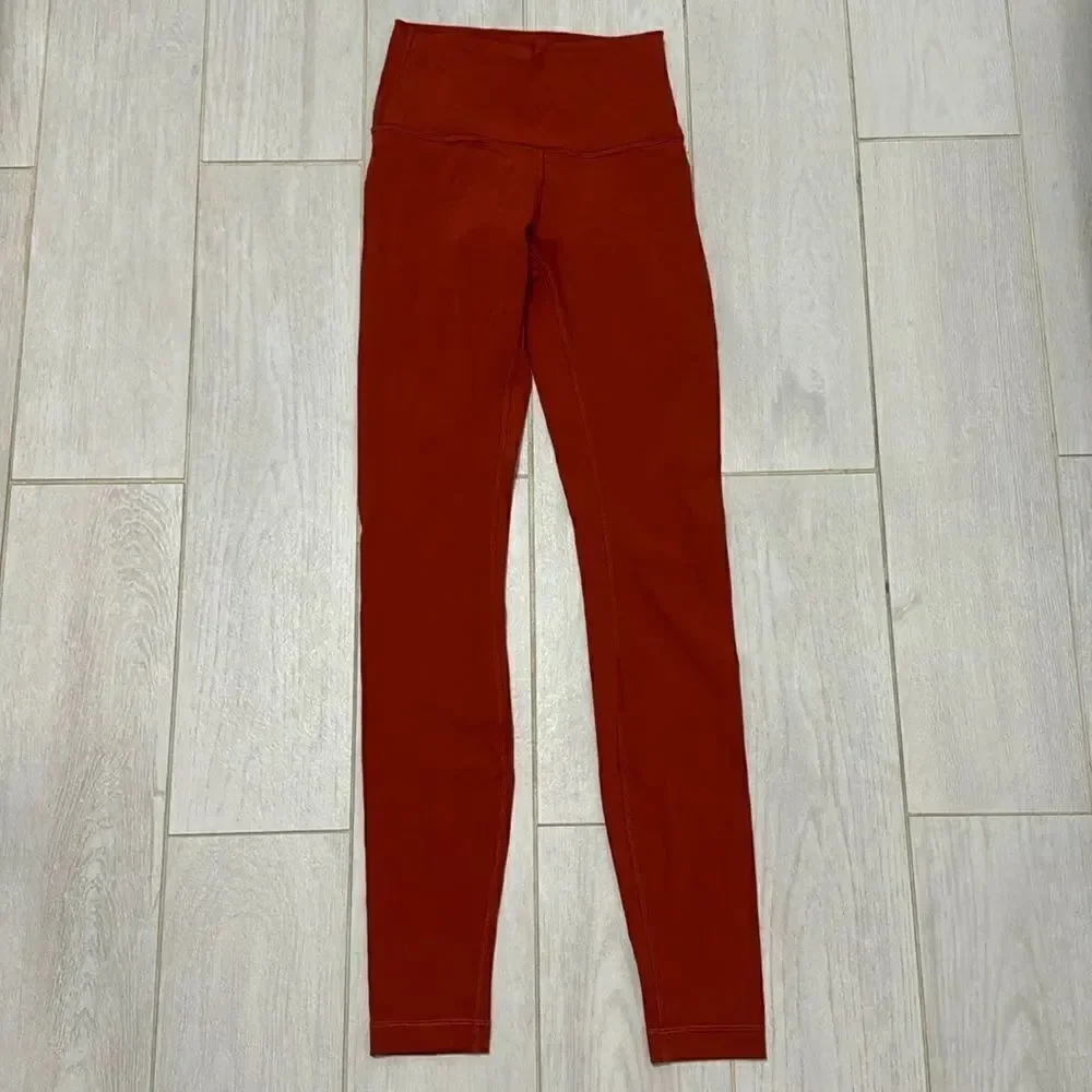 Lululemon 2 deep red wunder under 28”